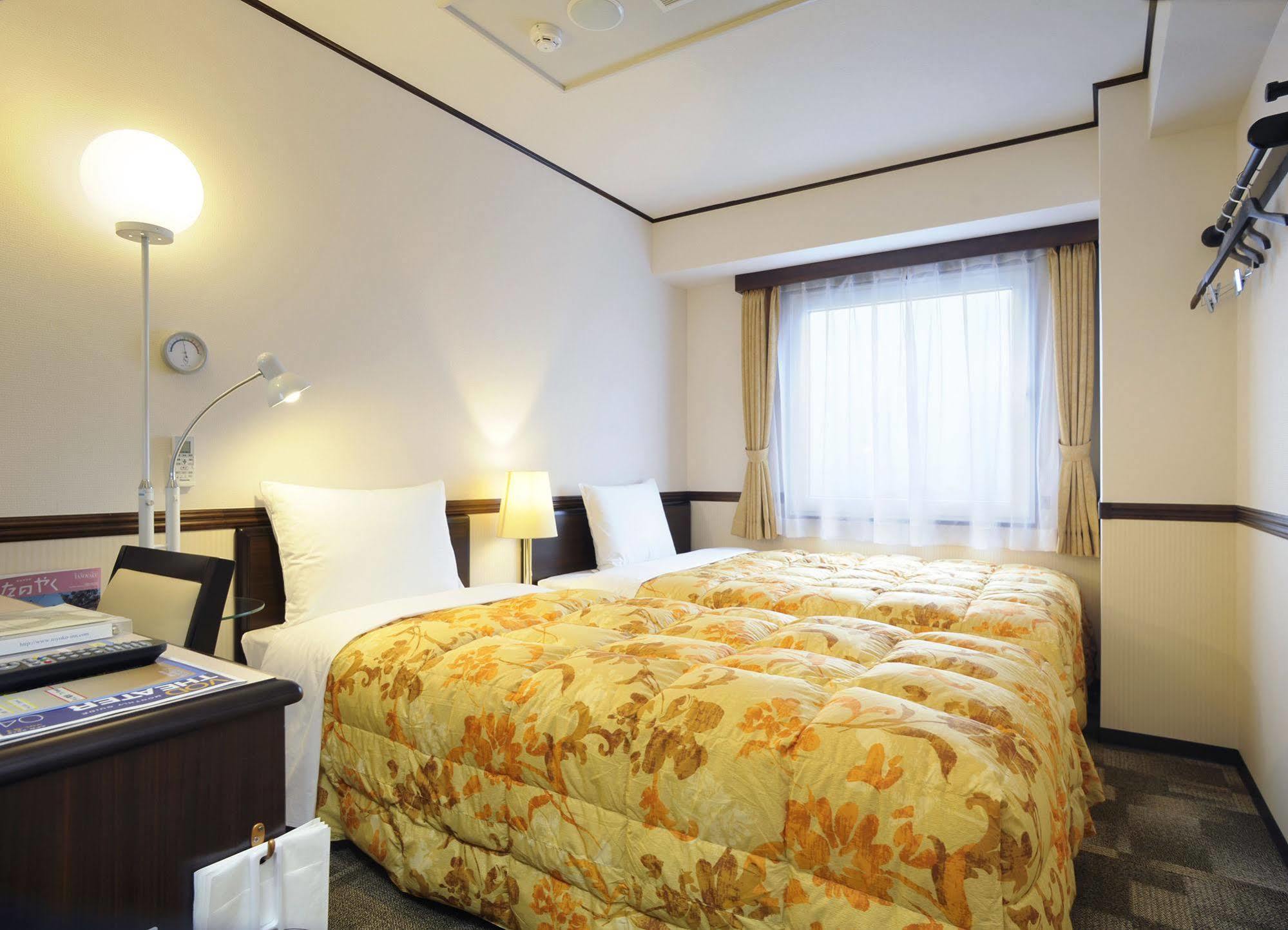 Toyoko Inn Utsunomiya Ekimae No 1 מראה חיצוני תמונה